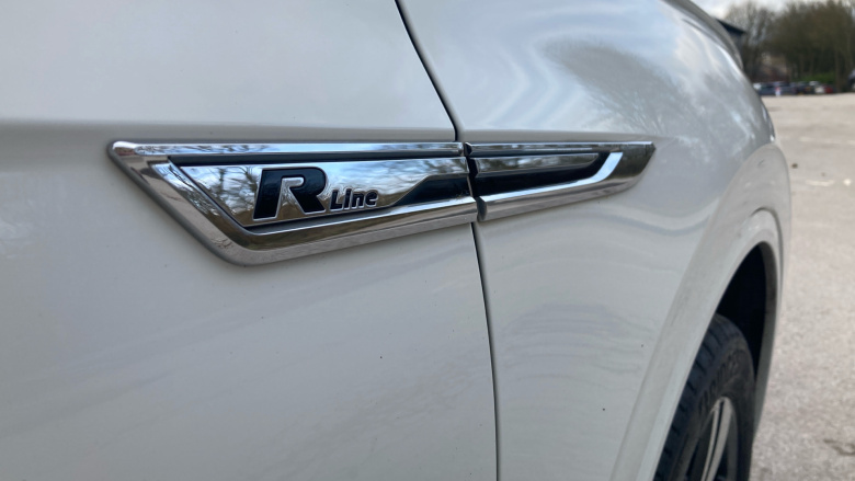 Volkswagen Touareg 3.0 V6 TDI 4Motion R-Line Tech 5dr Tip Auto Diesel Estate